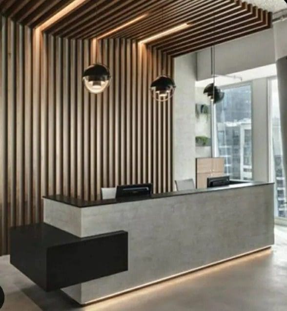 Best Reception Table Materials for UAE Climate
